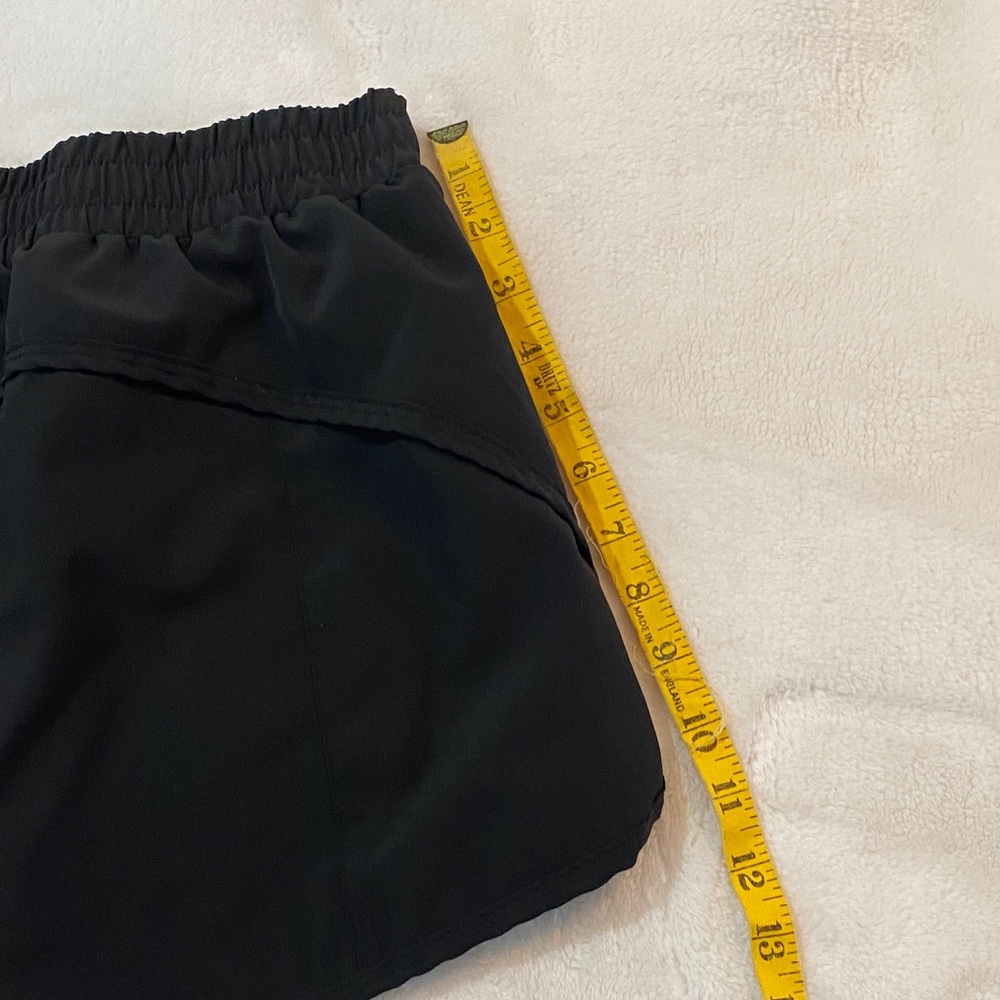 🍋 Lululemon HOTTY HOT Lined Shorts Size 8 with Pockets - Picture 6 of 7